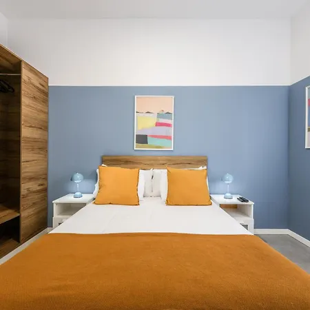 Appartement 2 Hab En Malvarrosa A Metros De La Playa, Con Terraza Y Zonas Comun 3d