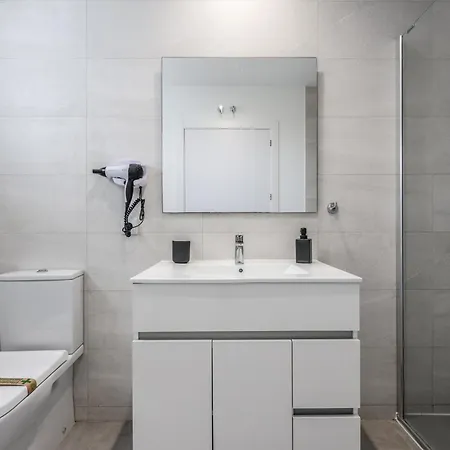 2 Hab En Malvarrosa A Metros De La Playa, Con Terraza Y Zonas Comun 3d Appartement *