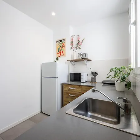 Appartement 2 Hab En Malvarrosa A Metros De La Playa, Con Terraza Y Zonas Comun 3d